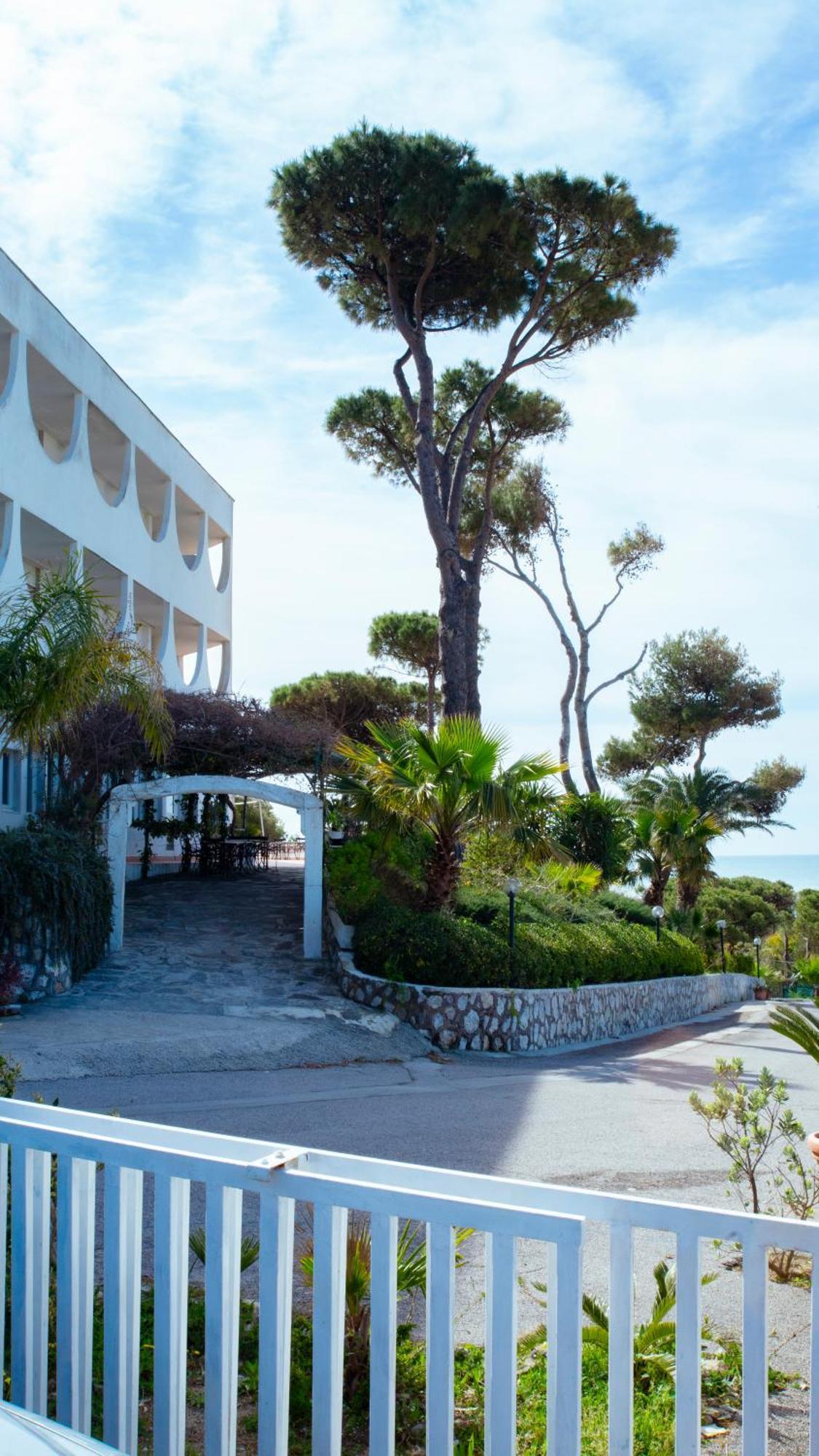 Hotel Sinuessa Terme Mondragone Exteriér fotografie